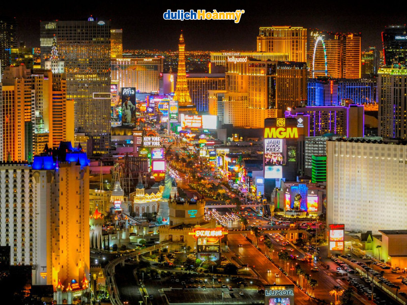 Las Vegas rực rỡ ban đêm