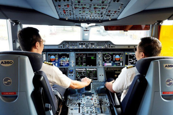 Học Phi Công Ở Đâu: Lộ Trình Toàn Diện Và Chi Phí Để Chinh Phục Bầu Trời