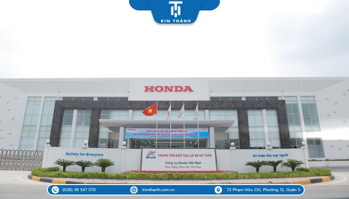 Hình ảnh tổng quan thương hiệu Honda Việt Nam với các dòng xe và phụ tùng