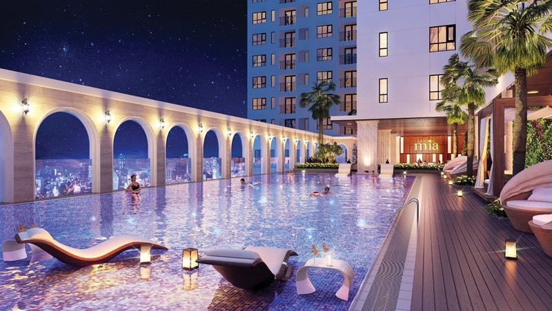 Hồ bơi tràn bờ hiện đại tại chung cư Mia Trung Sơn