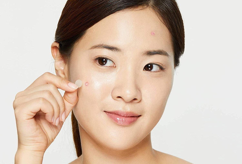 Miếng dán mụn hydrocolloid bảo vệ và hỗ trợ trị mụn hiệu quả