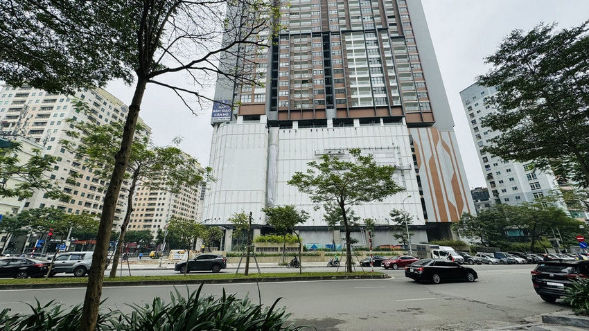 Thiết kế mặt ngoài chung cư BRG Lê Văn Lương hiện đại