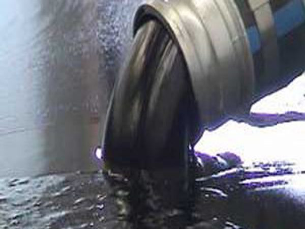 Thùng nhựa đường chống thấm lỏng đóng gói sẵn tiện lợi để thi công