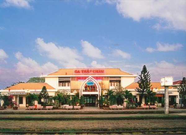 Toàn cảnh ga Tháp Chàm từ trên cao