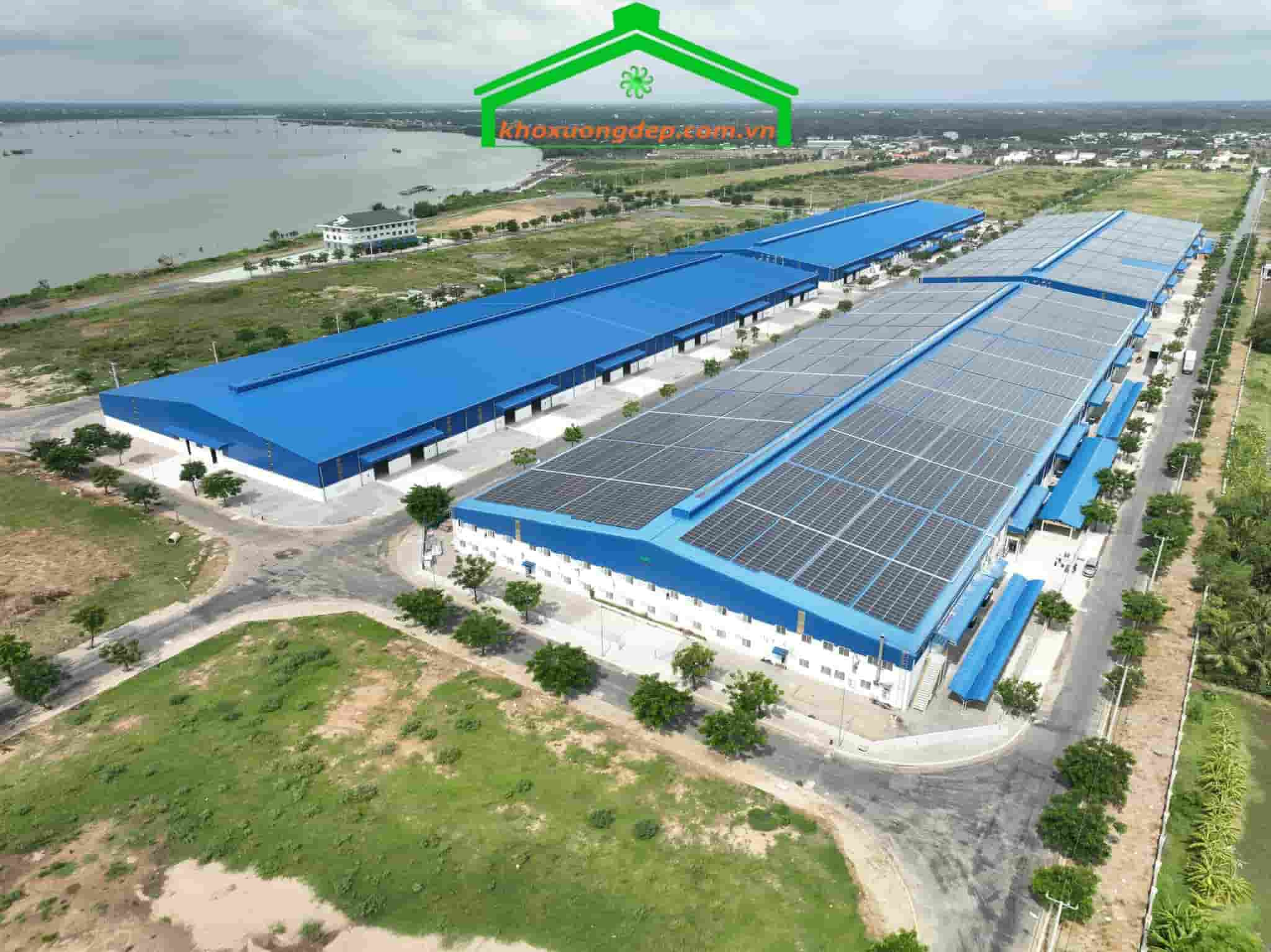 Tổng quan Khu công nghiệp Cát Lái nhìn từ trên cao, thể hiện quy mô và vị trí chiến lược gần cảng biển.