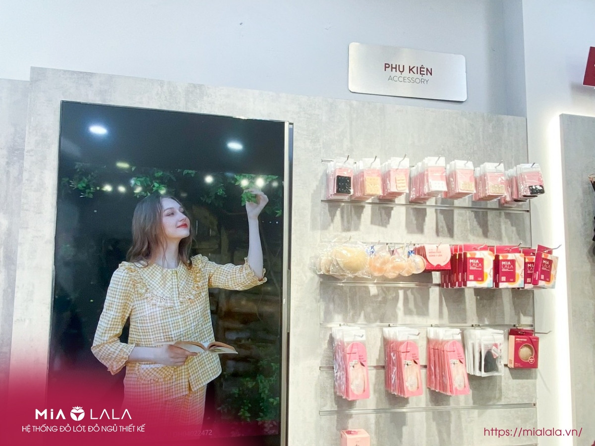 Nhiều loại miếng dán ngực đa dạng tại cửa hàng chuyên dụng