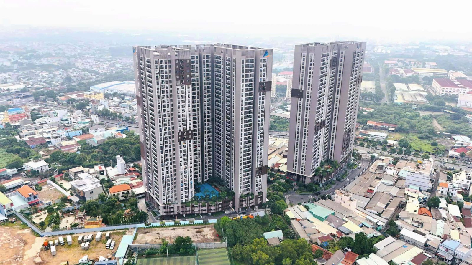 Toàn cảnh chung cư Opal Boulevard địa chỉ Dĩ An với không gian xanh mát