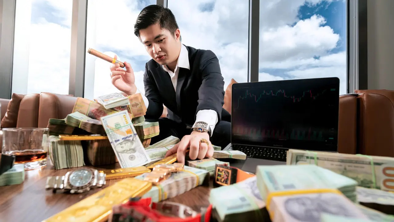 Mr Pips Quê Ở Đâu? Hé Lộ Sự Thật Về Ông Hoàng Khoe Khoang