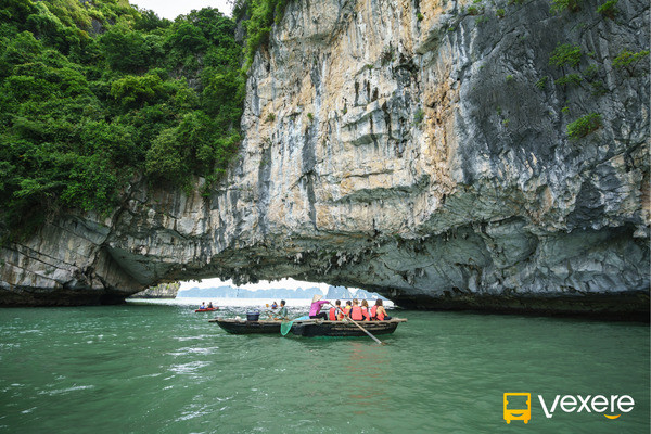 Bản đồ lộ trình di chuyển từ Hà Nội đi Quảng Ninh, thể hiện khoảng cách và thời gian dự kiến.