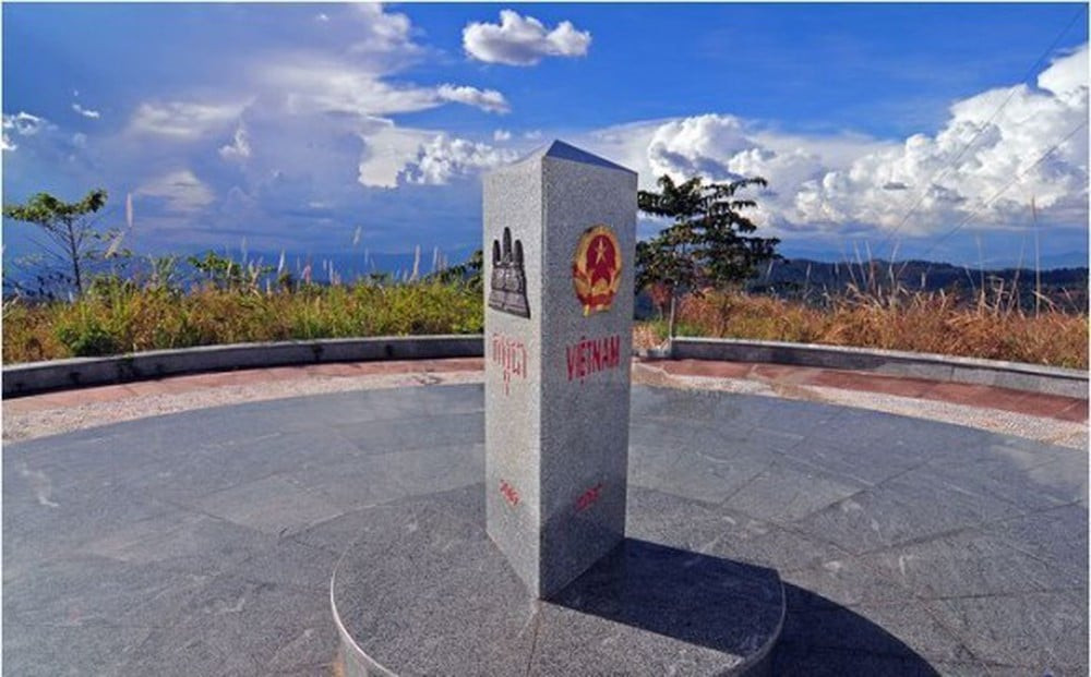 Bản đồ Việt Nam thể hiện rõ **diện tích lãnh thổ** và **vị trí địa lý**