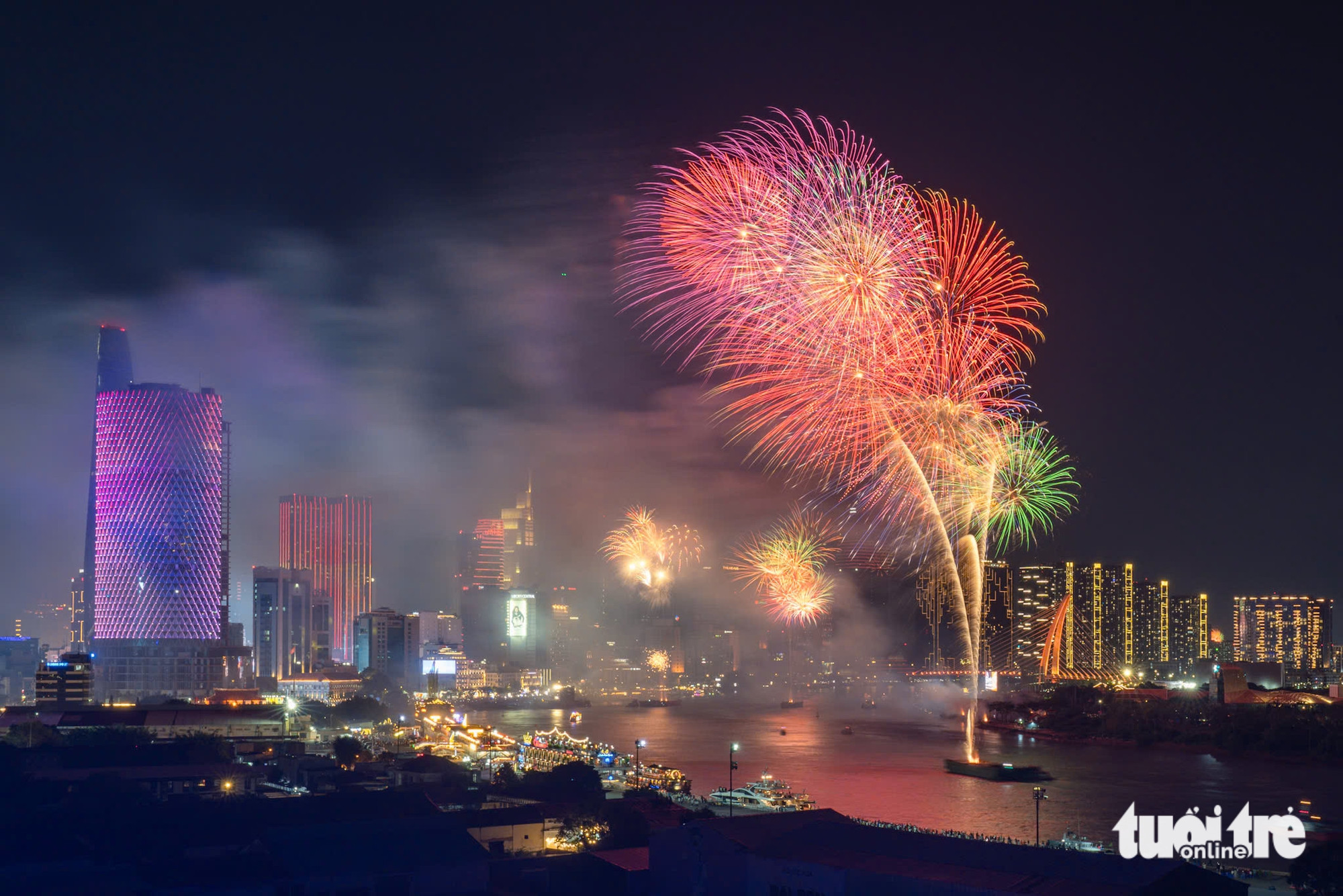 bắn pháo hoa 2/9 tại TP.HCM mừng Quốc Khánh