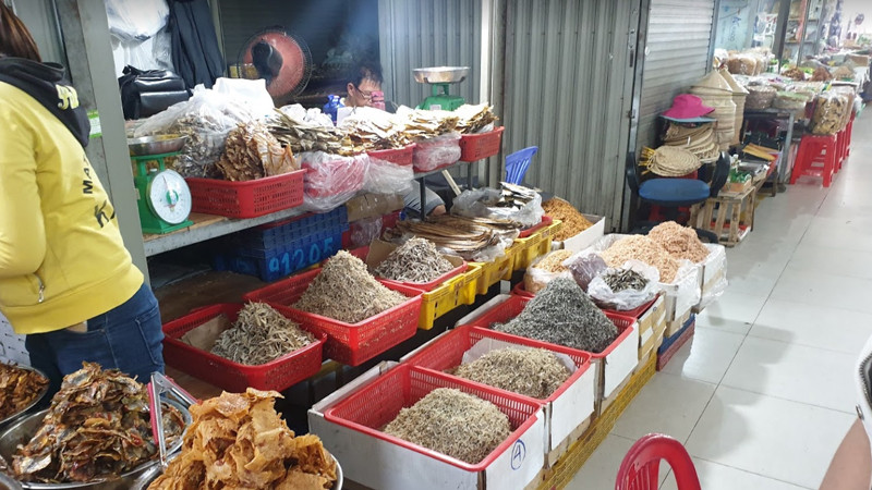 Chợ Đầm Nha Trang với đa dạng mặt hàng
