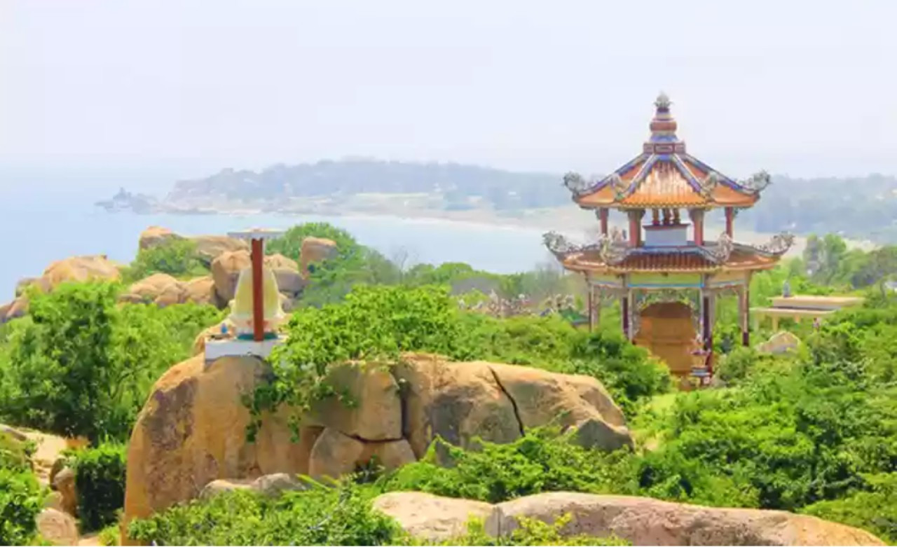 Chùa Cổ Thạch tự uy nghi, điểm đến tâm linh ở Cổ Thạch Thầy Thím