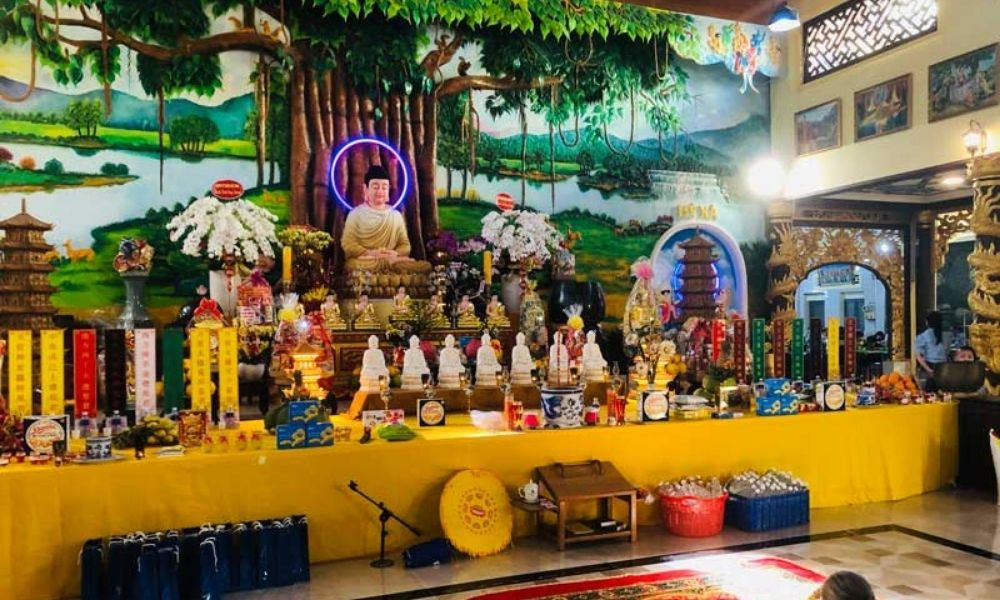 Chùa Pháp Tạng là điểm hành hương lý tưởng