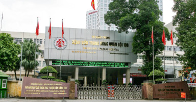 Cổng vào Bệnh viện Trung ương Quân đội 108 - ảnh: Google Review