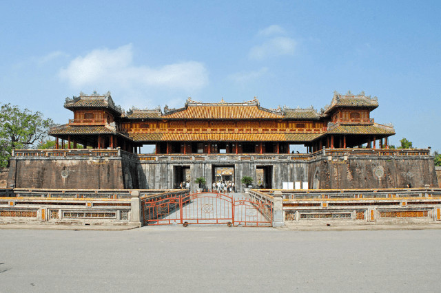 Đại Nội Huế, nơi Nhà Nguyễn đặt kinh đô và xây dựng hoàng cung.