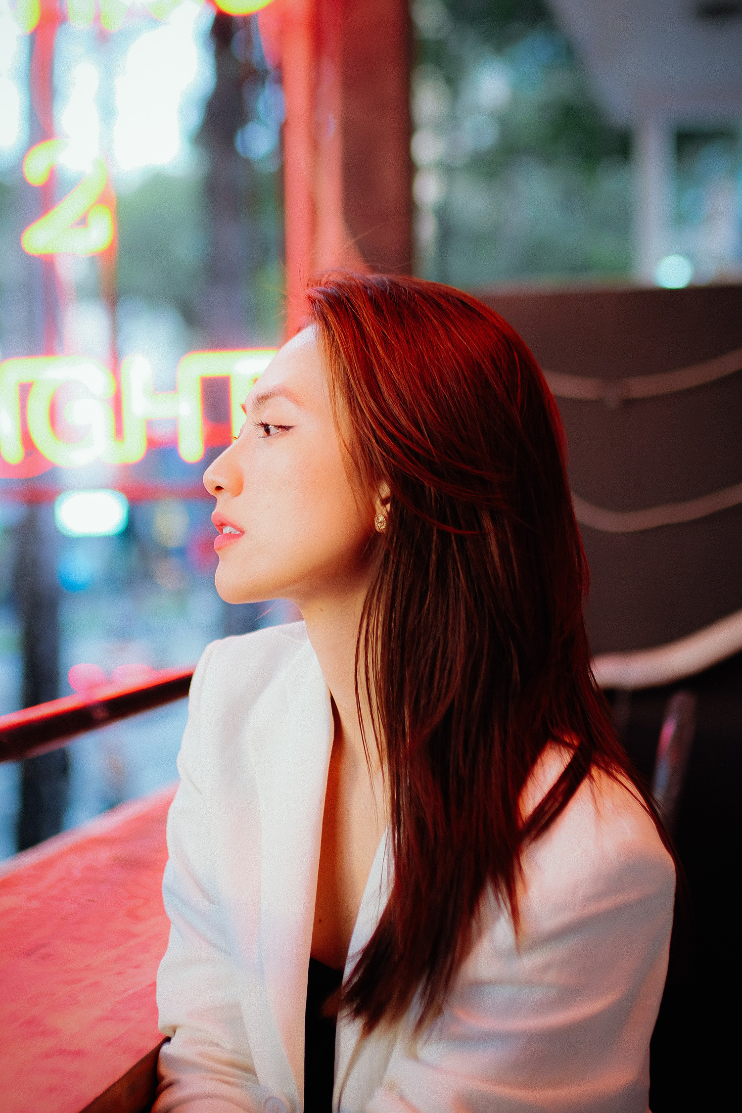 Phương Anh Đào Quê Ở Đâu: Hành Trình Từ Miền Tây Sông Nước Đến Ánh Hào Quang