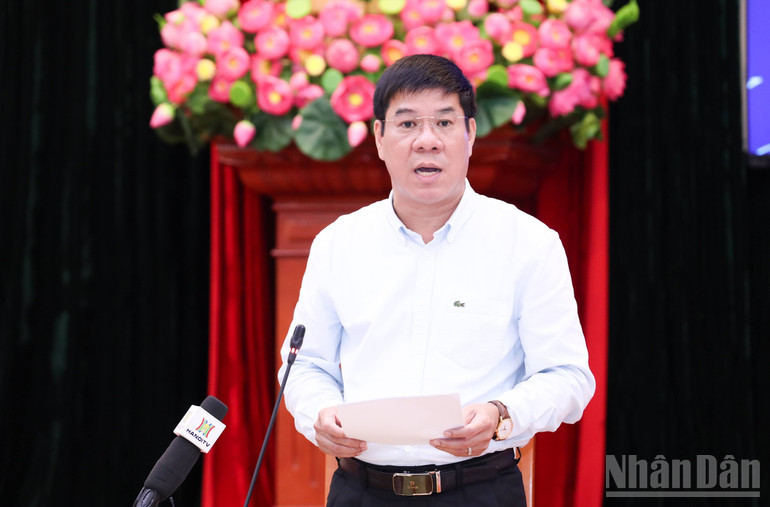 Giáo sư Huỳnh Văn Chương thảo luận về dẫn chứng về gian lận trong thi cử