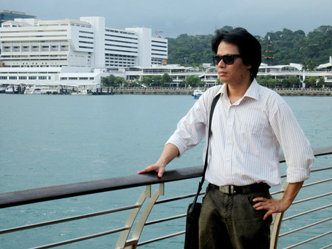 Hình ảnh bác sĩ Trần Văn Phúc trong ca phẫu thuật khó khăn