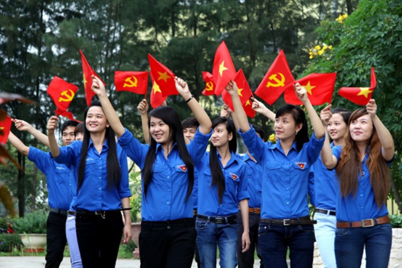 Khám phá các địa chỉ mua áo đoàn thanh niên uy tín tại Hà Nội