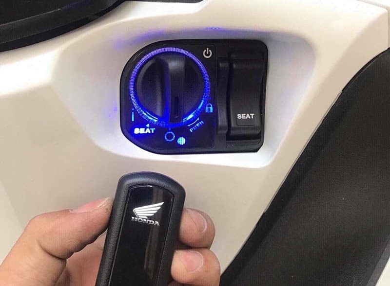 Khóa smartkey xe Lead bị hết pin