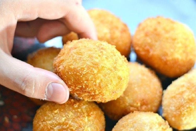 Khoai môn lệ phố chiên vàng giòn hấp dẫn