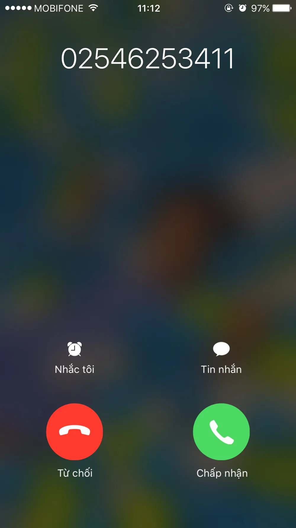 Màn hình điện thoại hiển thị cuộc gọi đến từ đầu số 0254, minh họa cách nhận biết số điện thoại cố định Bà Rịa-Vũng Tàu.