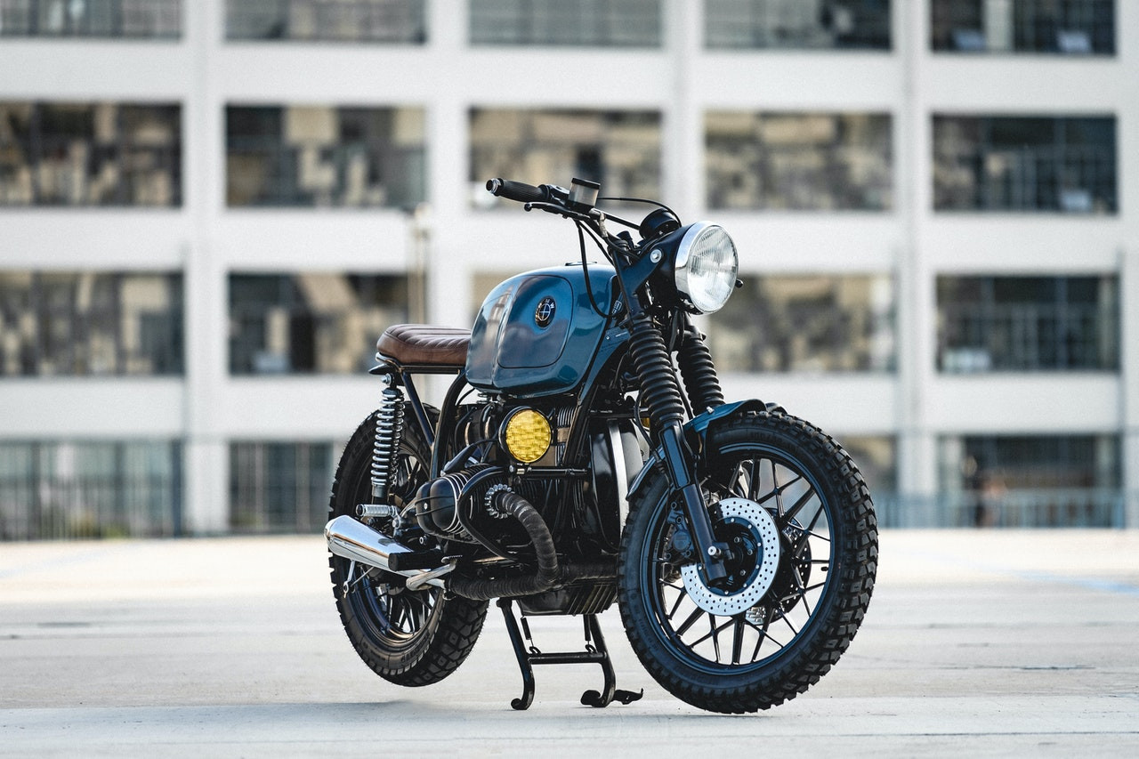 Người dân tìm hiểu về thuế trước bạ xe máy, quy trình nộp lệ phí xe máy