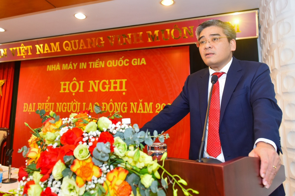 Nguyễn Đức Cường, Chủ tịch HĐTV Nhà máy In tiền Quốc gia, phát biểu tại hội nghị quan trọng.