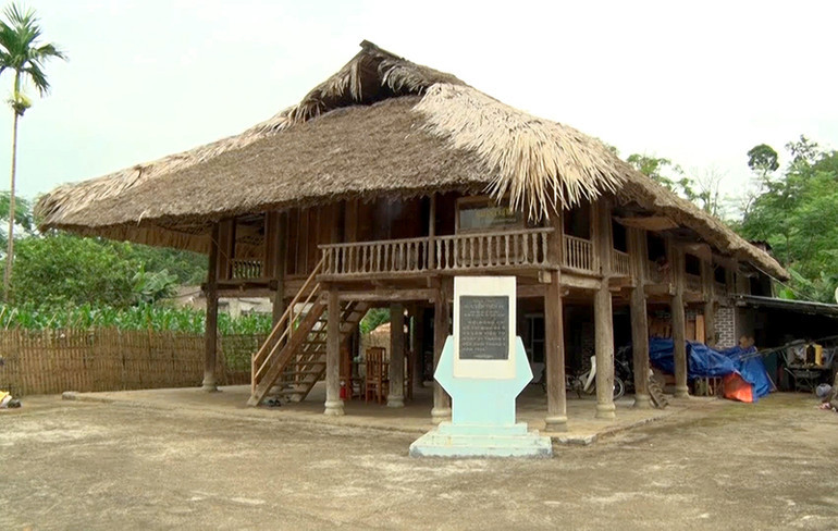 Nhà ông Nguyễn Tiến Sự, một phần quan trọng của thủ đô của Khu Giải phóng Việt Bắc tại Tân Trào.