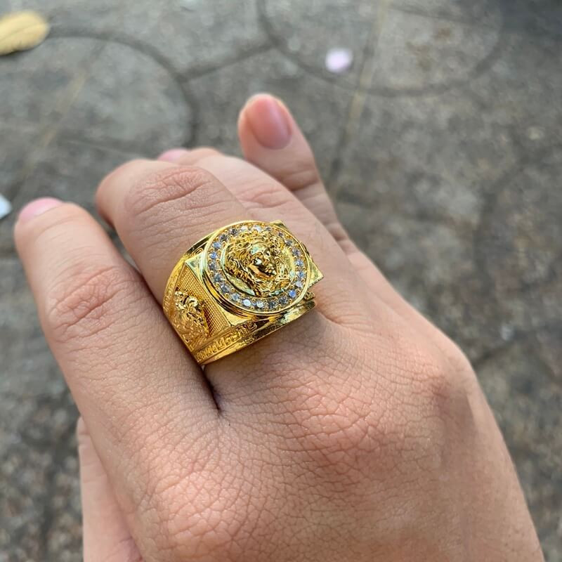 Phân tích giá trị bất động sản tiềm năng khi mua nhẫn vàng giả ở TPHCM