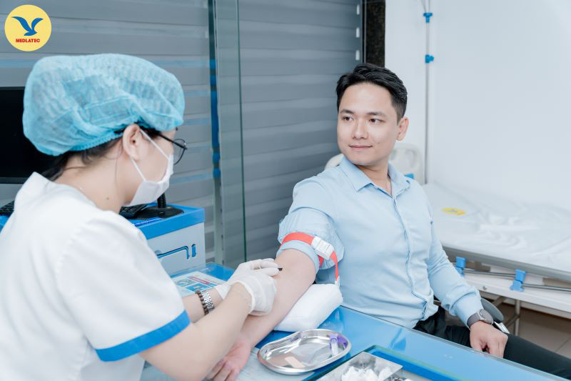 Phòng xét nghiệm ADN hiện đại của MEDLATEC với trang thiết bị tiên tiến đảm bảo kết quả giám định chính xác