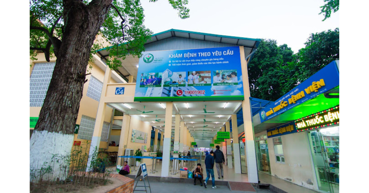 Quầy đăng ký khám chuyên khoa nam học tại Bệnh viện Hữu nghị Việt Đức