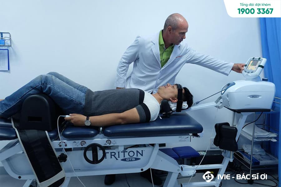 Thiết bị hiện đại hỗ trợ khám đau vai gáy tại phòng khám ACC