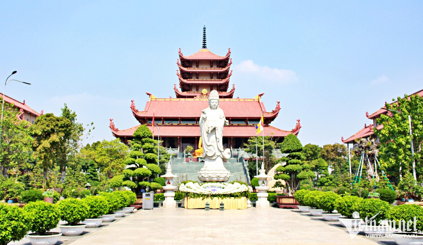 Toàn cảnh Chùa Phật Cô Đơn ở đâu tại Bình Chánh, TP.HCM