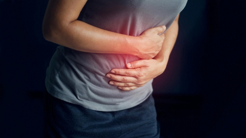 Vị trí đau dạ dày ở đâu thường gặp nhất là vùng thượng vị, phía trên rốn