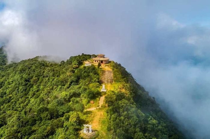 Vị trí địa lý dãy Bạch Mã ở Thừa Thiên Huế