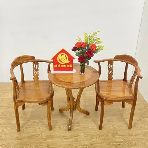 Ưu Điểm Của Bàn Ăn Gỗ Tự Nhiên