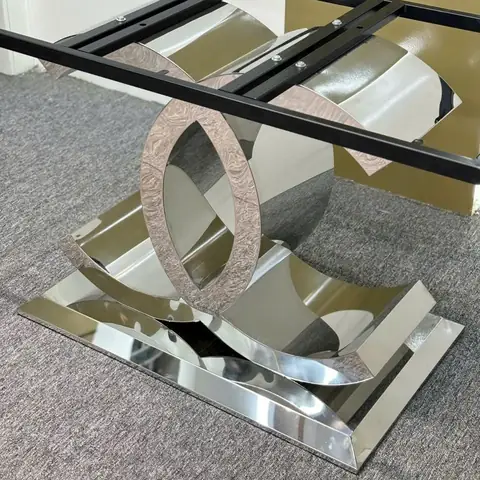 Bàn Ăn Mặt Đá Chân Inox, Ghế Bọc Da Nhập Khẩu Cao Cấp – Sang Trọng Và Hiện Đại