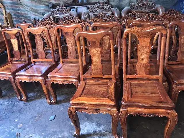 Mẫu Ghế Đơn Giản Của Bàn Ăn Hột Xoài