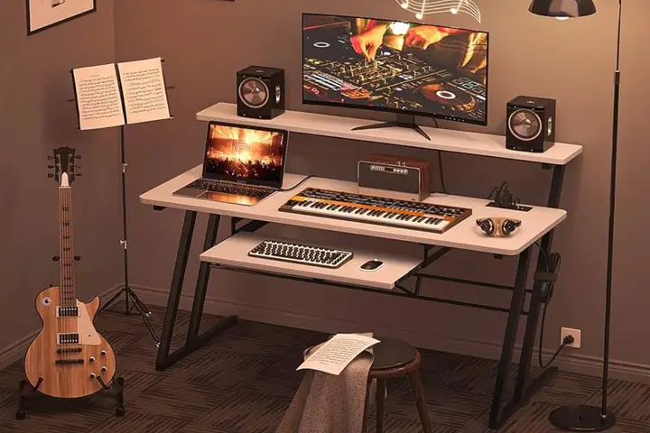 Bàn Làm Việc Phòng Thu Chân Sắt