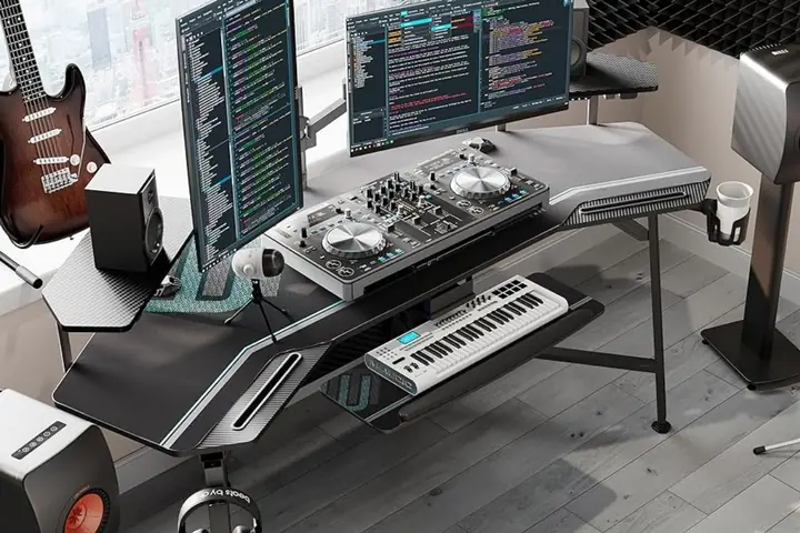 Bàn Phòng Thu Chân Ống Nước Sắt