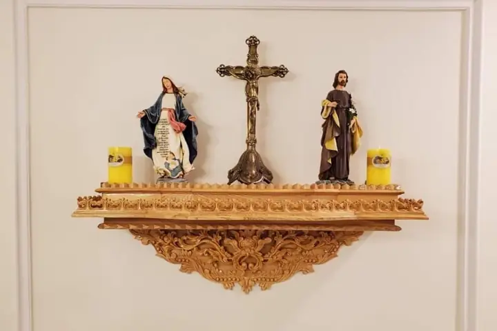 Cách Bài Trí Bàn Thờ Chúa