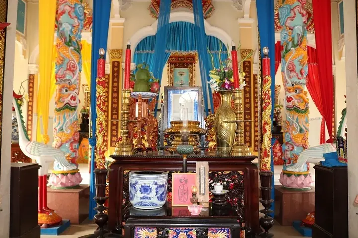 Bàn Thờ Cao Đài Là Gì? Bàn Thờ Cao Đài Là Gì?