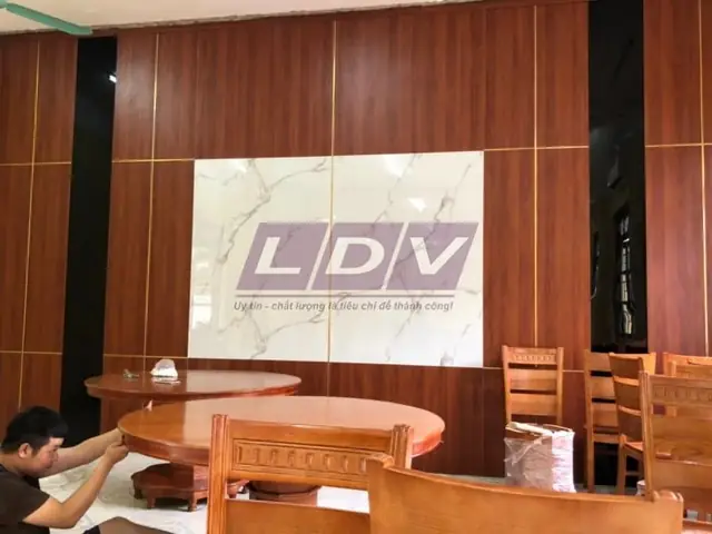 Vách Gỗ Veneer Malaysia, Hagl