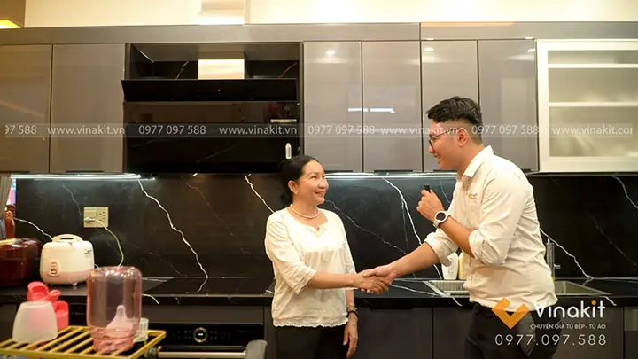 Vinakit – Đơn Vị Thiết Kế Thi Công Tủ Bếp Chuẩn Phong Thủy, Uy Tín Hàng Đầu
