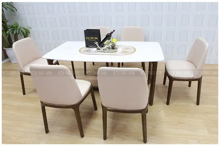 Hình Dáng Và Chất Liệu Bàn Ăn