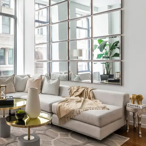 Ấn Tượng Với Bức Tường Gương Phản Chiếu