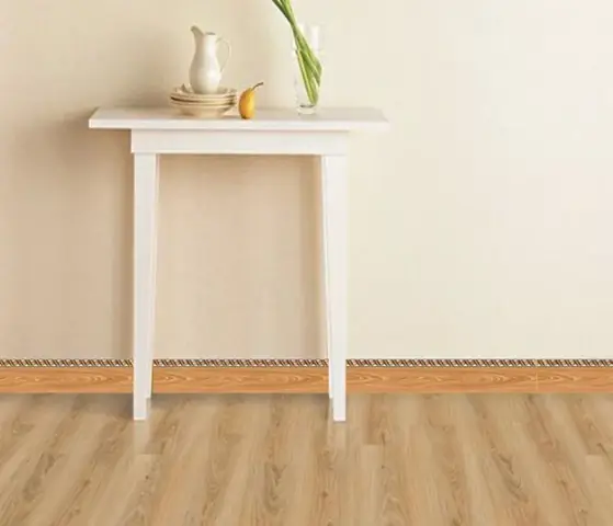 Ốp Chân Tường Thấp Cho Phòng Khách