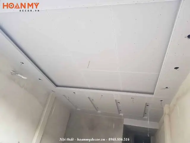 Một Số Mẫu Trần Nhà Đẹp 2025